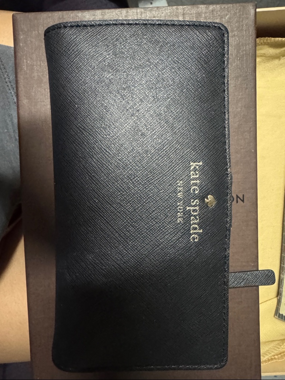 kate spade black saffiano leather men's long bifold wallet with gold logo